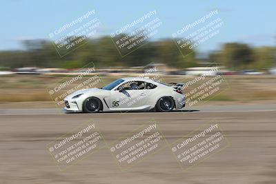 media/Oct-04-2025-OnGrid (Sat) [[44bd565ffa]]/Blue Group/Grapevine/